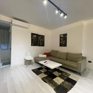 your-apartment-tirana.albaniahotels.org/